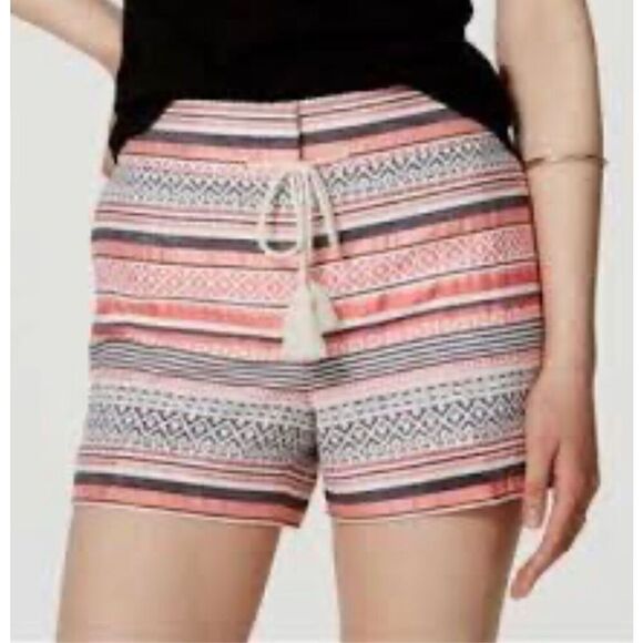 Ann Taylor LOFT The Riviera Shorts  Womens size 4 Textured  Aztec Stripe Boho - Picture 1 of 10